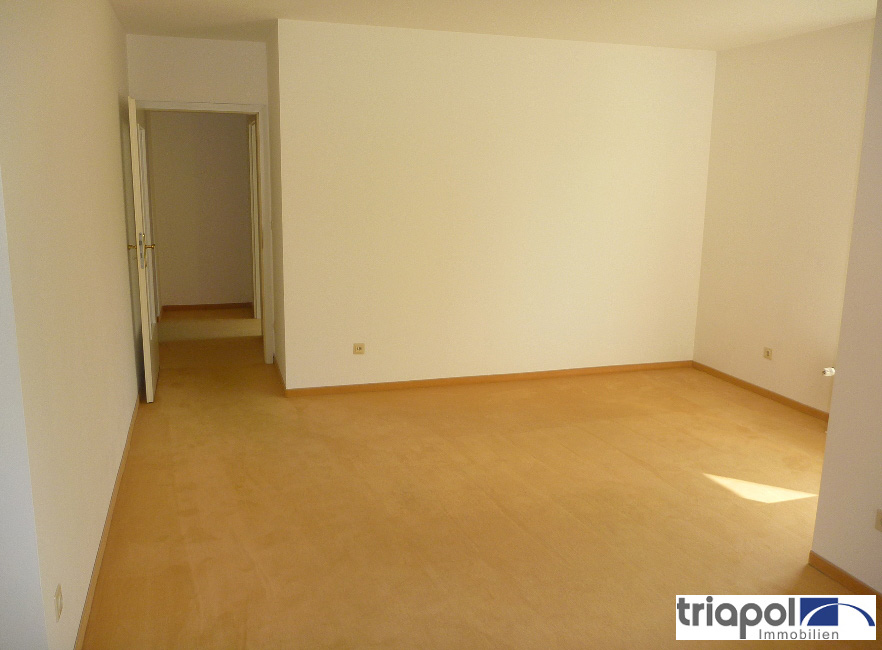 Ruhig gelegene 2-Zi-Wohnung mit Balkon in Dresden-Weißig.