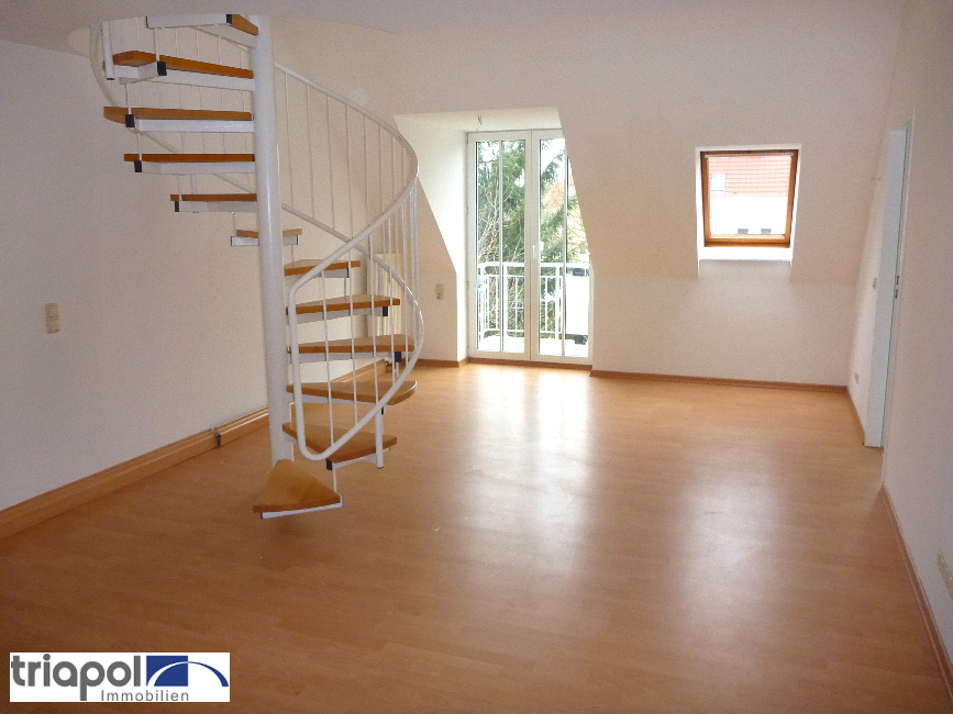 Ruhig gelegene Maisonette-Wohnung mit Balkon im Dachgeschoss.