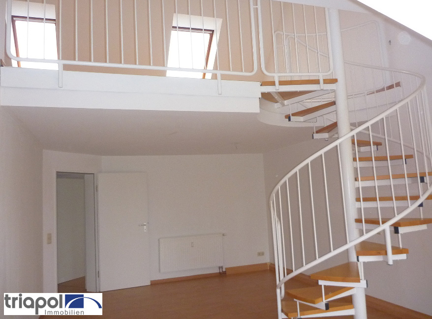 Ruhig gelegene Maisonette-Wohnung mit Balkon im Dachgeschoss.