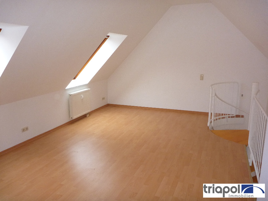 Ruhig gelegene Maisonette-Wohnung mit Balkon im Dachgeschoss.