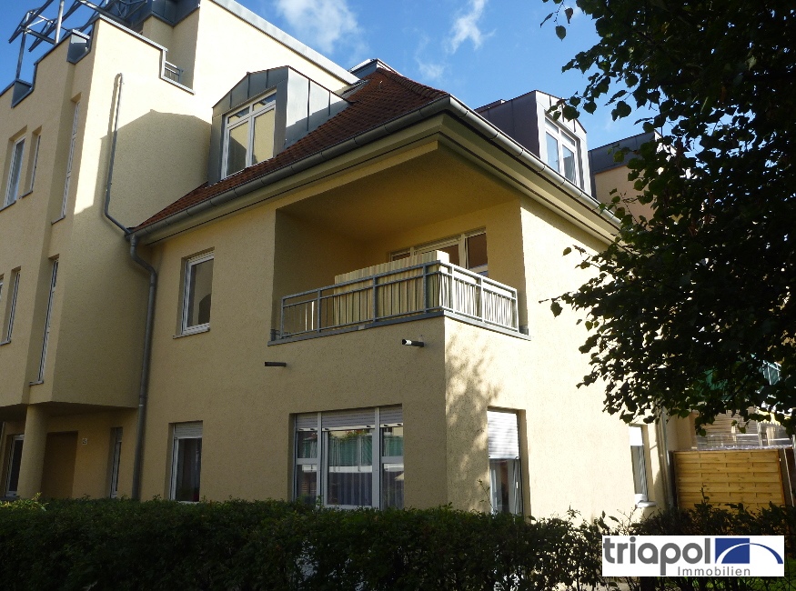 1-Zi-Whg. im Dachgeschoss mit Balkon in ruhiger Stadtrandlage.