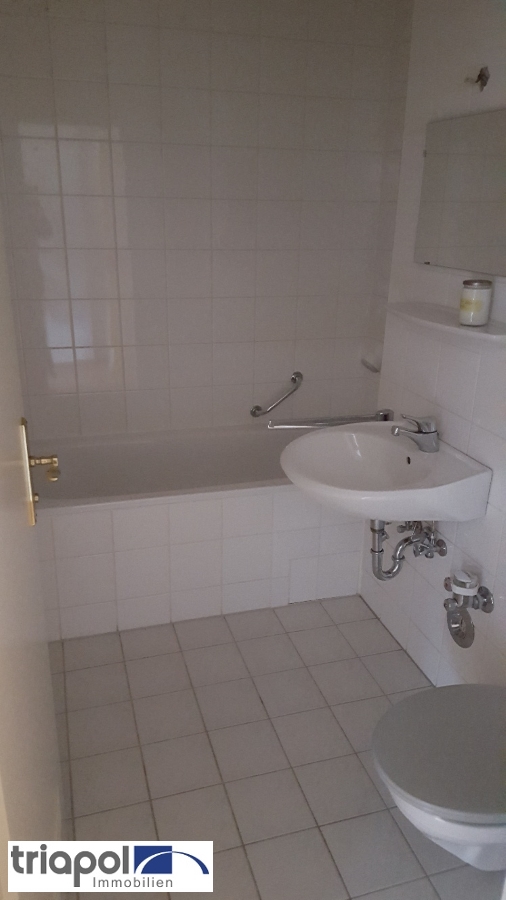 Gemütliche 1-Zi-Wohnung mit Balkon in Dresden-Weißig.