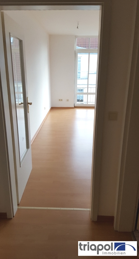 Gemütliche 1-Zi-Wohnung mit Balkon in Dresden-Weißig.
