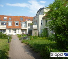 Ruhig gelegene 1-Zi-Wohnung mit Balkon und Laminatboden in Weißig.