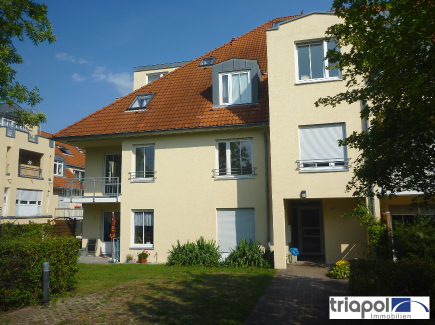 2-Zi-Wohnung mit Balkon in grüner und ruhiger Stadtrandlage von Dresden.