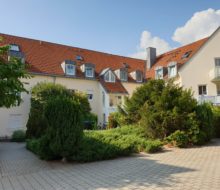 Gemütliche und ruhig gelegene 2-Zi-Whg. mit West-Balkon und Blick ins Grüne.