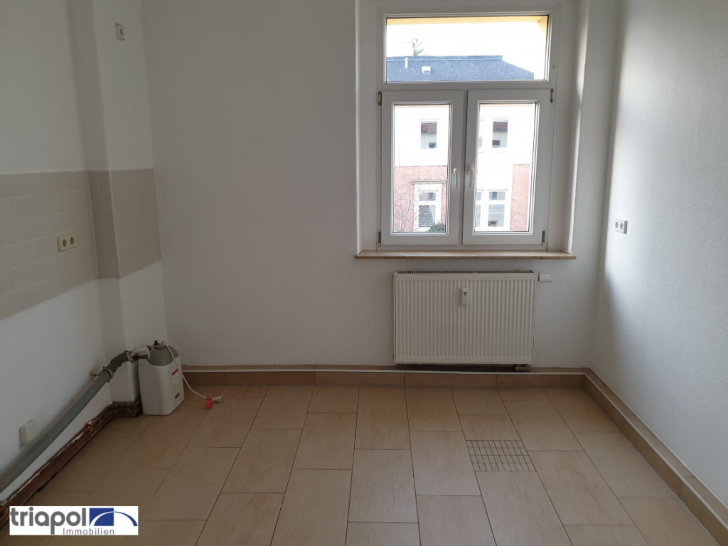 Gemütliche 3-Zi-Wohnung mit Balkon in Leuben.