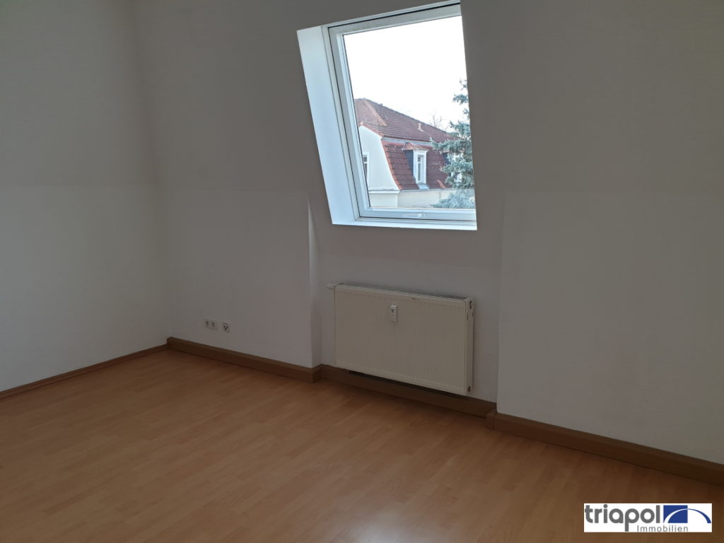 Gemütliche 3-Zi-Wohnung mit Balkon in Leuben.