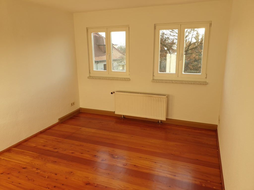 Kleine, schöne und gemütliche 3-Zi-Wohnung mit Dielenboden in Radebeul Ost.