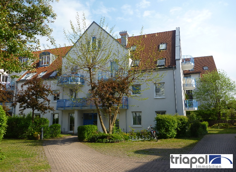 Schöne DG-Wohnung mit Balkon und Tageslichtbad in ruhiger Lage von Dresden.