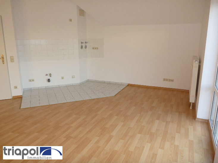 Schöne Dachgeschoss Ruhig gelegene 1-Zi-Wohnung mit Balkon in Coswig.