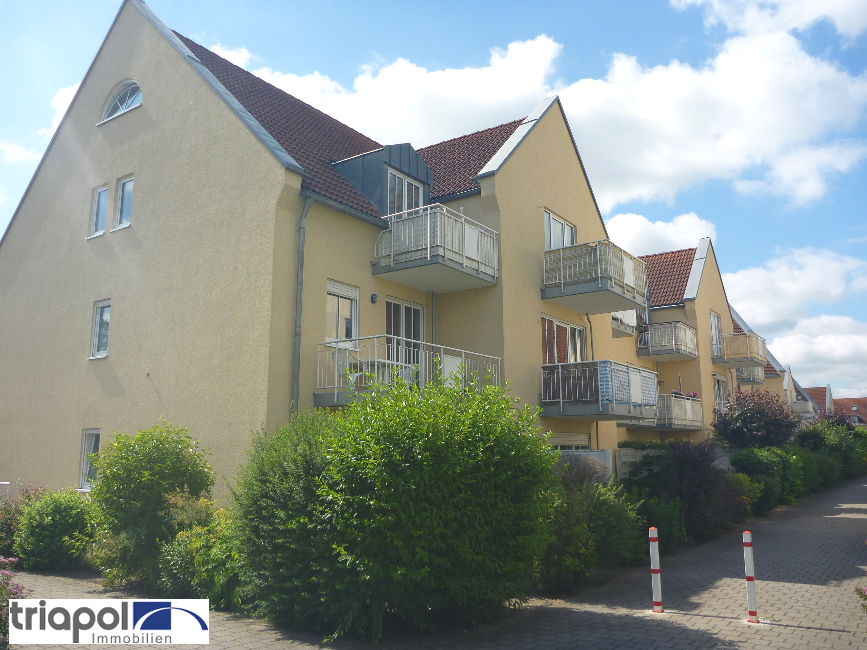 Schöne Dachgeschoss Ruhig gelegene 1-Zi-Wohnung mit Balkon in Coswig.