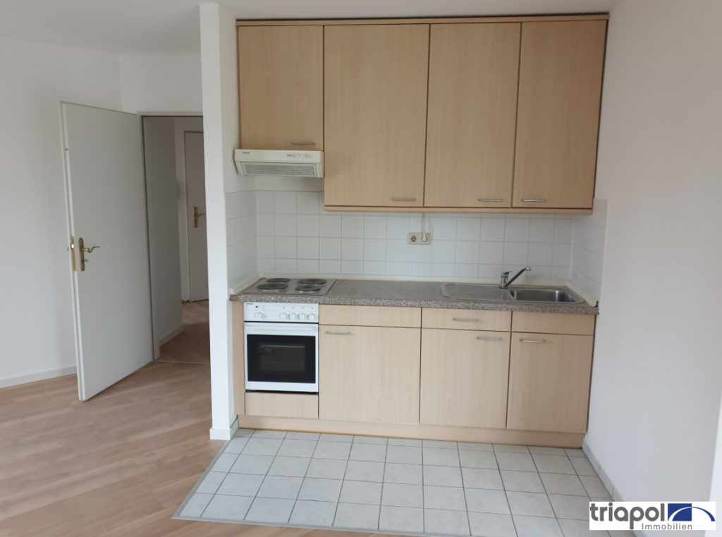 Schöne 2-Zi-Whg. mit Balkon und Einbauküche in ruhiger und grüner Lage von Coswig.
