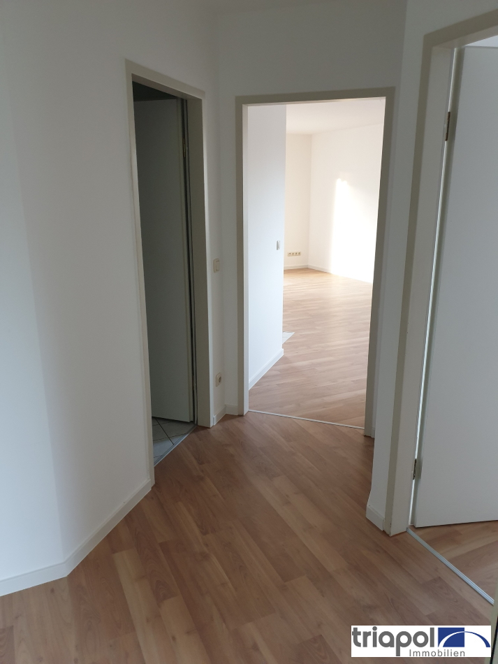 Schöne 2-Zi-Whg. mit Balkon und Einbauküche in ruhiger und grüner Lage von Coswig.