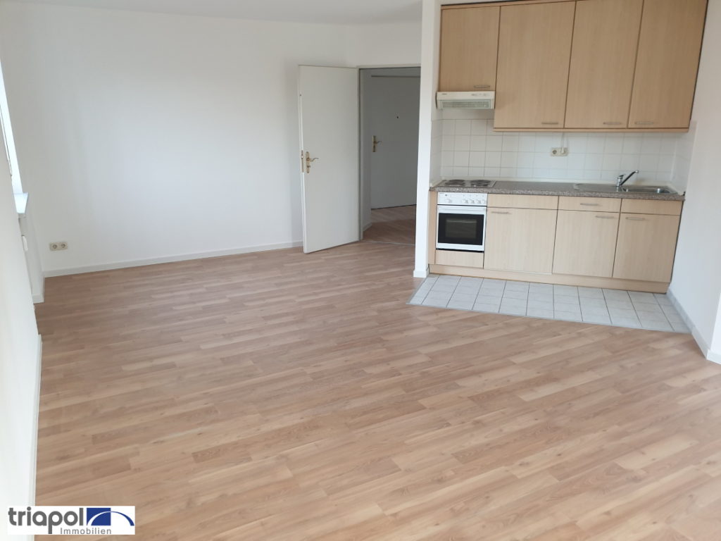 Schöne 2-Zi-Whg. mit Balkon und Einbauküche in ruhiger und grüner Lage von Coswig.