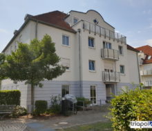 Hübsche 2-Zi-Whg. mit 2 Balkone, Laminatboden, Tageslichtbad und Tiefgarage in ruhiger und grüner Lage.