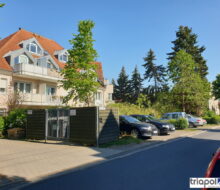 Kleine und gemütliche Dachgeschosswohnung in ruhiger und grüner Stadtrandlage von Dresden, in Weißig.