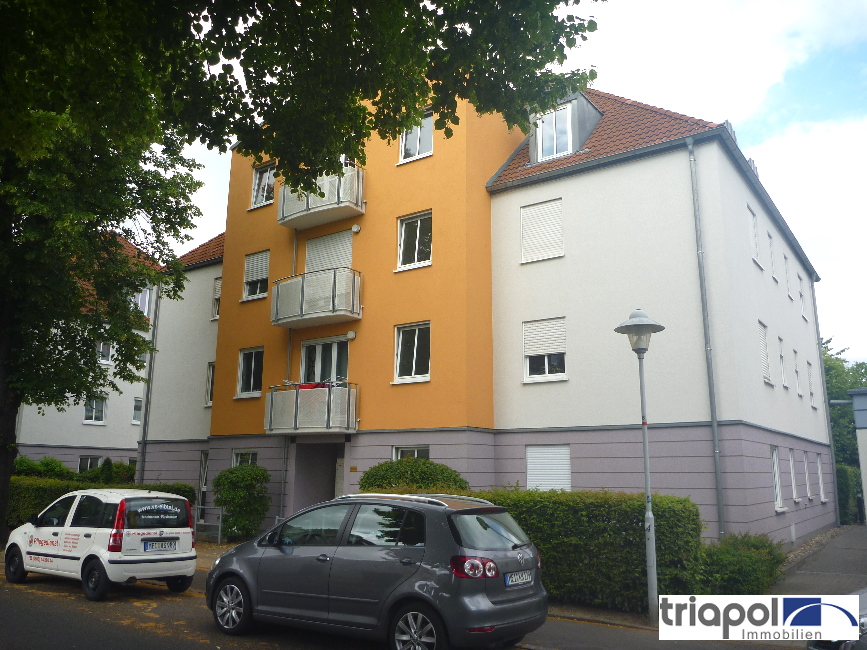 Schön geschnittene 2-Zi-Wohnung mit Balkon und Blick ins Grüne in Coswig.