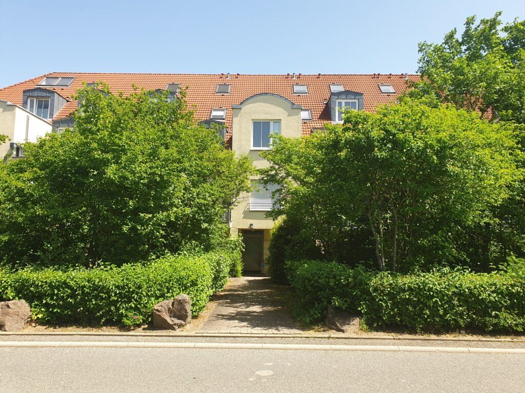Gemütliche 2-Zimmer-Wohnung mit Terrasse am Stadtrand von Dresden, in Weißig.