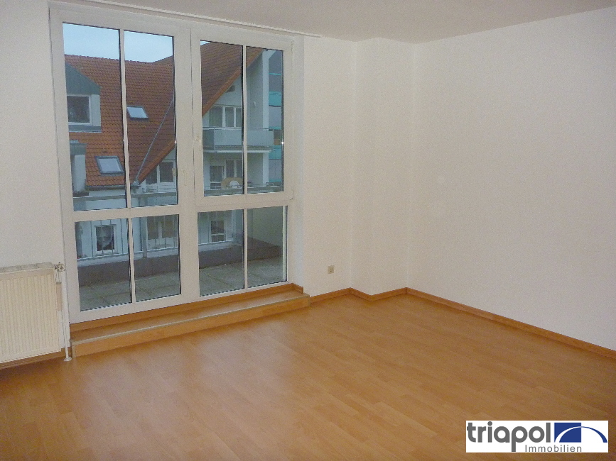 Gemütliche Dachgeschosswohnung mit 2 Balkone in grüner und ruhiger Stadtrandlage.