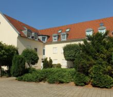 Kleine und gemütliche 2-Zi-Whg. mit Balkon in grüner Lage von Coswig.