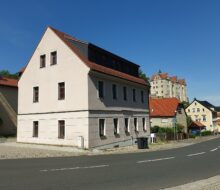 Renovierte 5-Zi-Whg. mit neuem Laminatboden in Nossen.