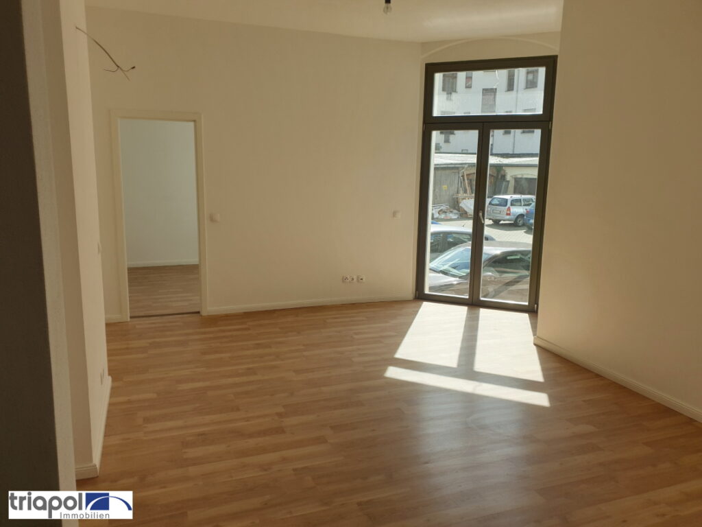 Gemütliche 2-Zi-Whg. mit großem Balkon und Einbauküche in Meißen.