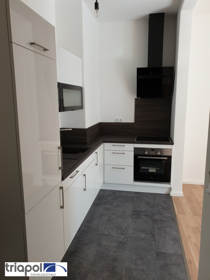 Gemütliche 2-Zi-Whg. mit großem Balkon und Einbauküche in Meißen.