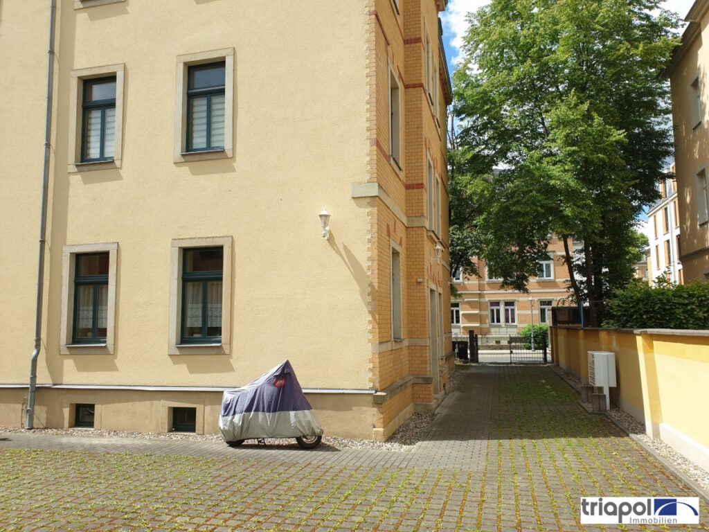 Gemütliche 2-Zi-Whg. mit Einbauküche in ruhiger Seitenstraße von Dresden Löbtau.