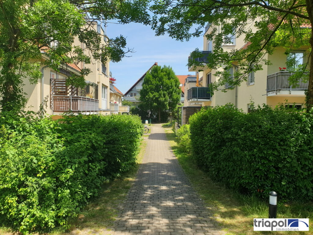 Gemütliche Eigentumswohnung mit Balkon und Laminatboden in ruhiger Stadtrandlage.