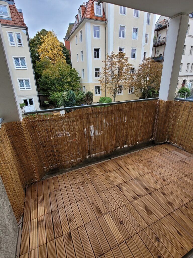 Helle und individuelle 2-Zi-Whg. mit Einbauküche und Balkon in Dresden Löbtau.