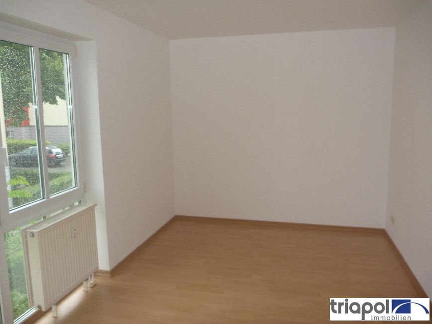 Schöne und helle 2-Zi-Wohnung mit Balkon in Coswig.