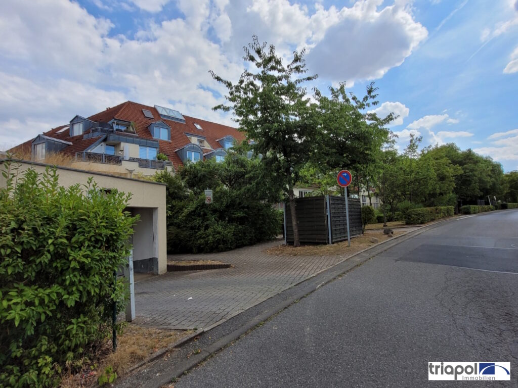 Vermiete 1-Zi-Wohnung mit Balkon als Kapitalanlage in grüner und ruhiger Stadtrandlage.