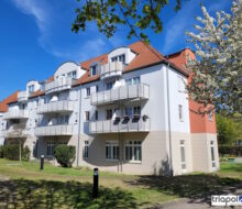 Hübsche 1-Zi-Whg. mit neuem Laminatboden, Balkon und TG-Stellplatz in Coswig.