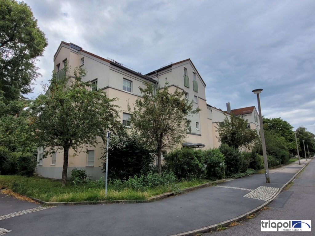 Schöne und helle 2-Zi-Wohnung für Eigennutzer mit 3 Balkonen im Dresdner Stadtteil Leubnitz-Neuostra.