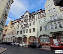 Erstbezug nach Sanierung! Hochwertige 4-Zi-Whg. mit EBK, Balkon und Stellplatz mit Lademöglichkeit in der Altstadt.