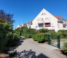 Schöne und helle Maisonettewohnung mit Galerie und Tiefgaragenstellplatz in ruhiger und grüner Lage.