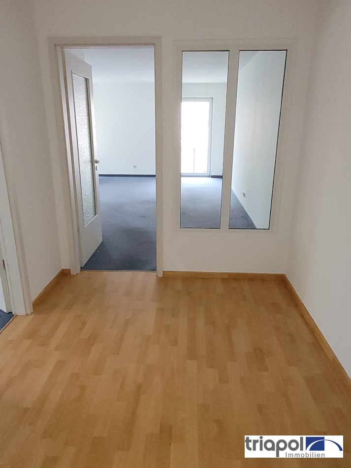 Schöne und helle 2-Zi-Wohnung für Eigennutzer mit 3 Balkonen im Dresdner Stadtteil Leubnitz-Neuostra.