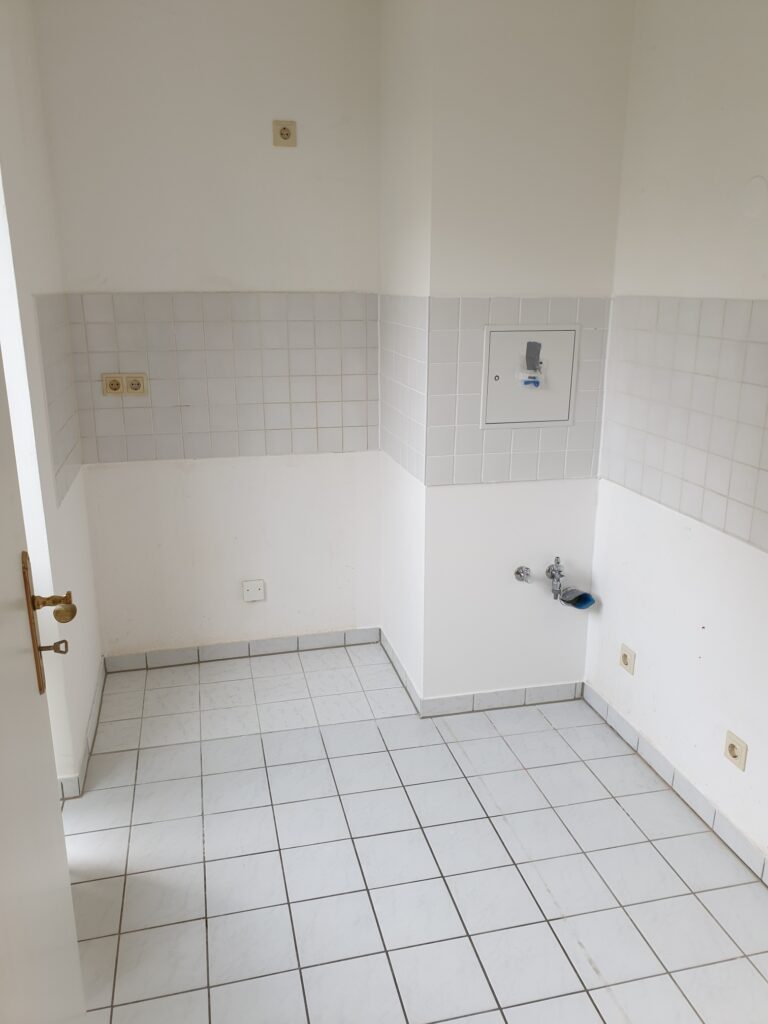 Ruhig gelegene Erdgeschosswohnung mit Terrasse und Laminatboden in Coswig.