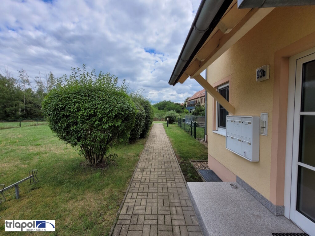 Schöne und helle 3-Zi-Wohnung mit Balkon in grüner und ruhiger Stadtrandlage.