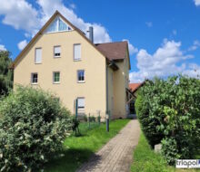 Schöne und helle 3-Zi-Wohnung mit Balkon in grüner und ruhiger Stadtrandlage.