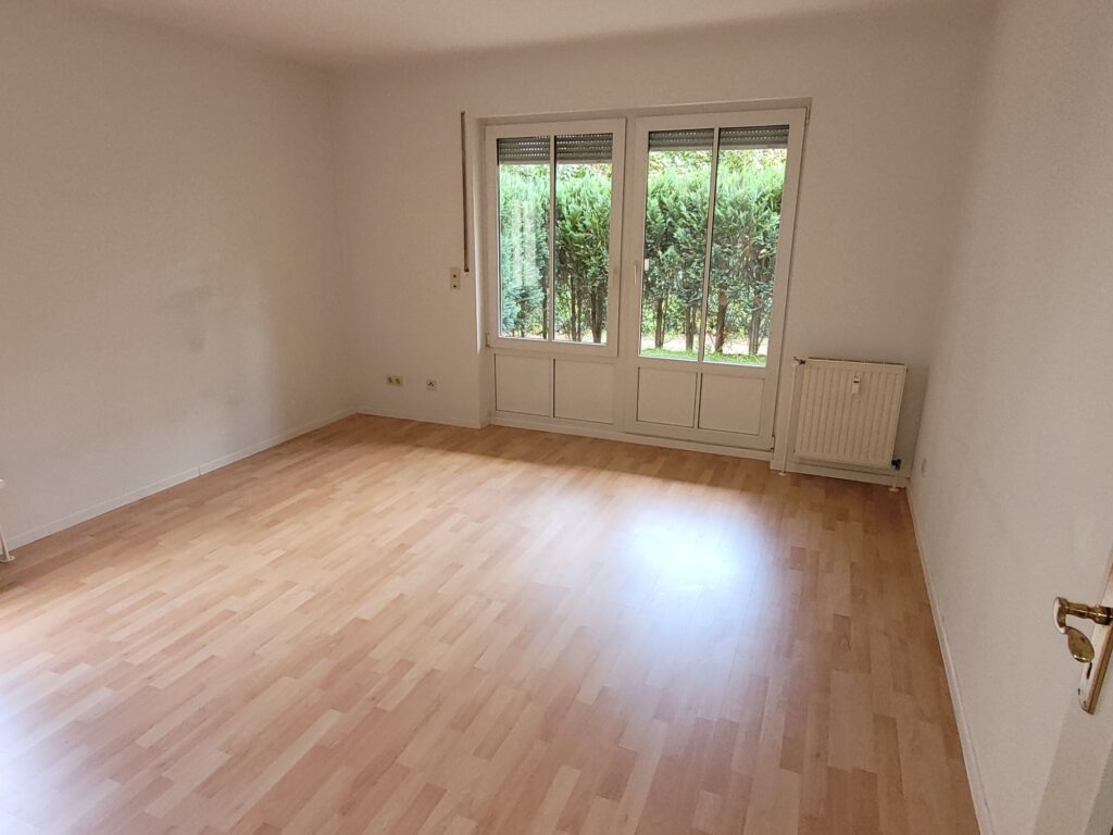 Gemütliche 2-Zi-Whg. mit Terrasse in ruhiger und grüner Stadtrandlage von Dresden.