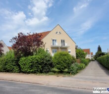 Gemütliche und helle Eigentumswohnung mit Balkon und Tiefgaragenstellplatz in ruhiger und grüner Lage.