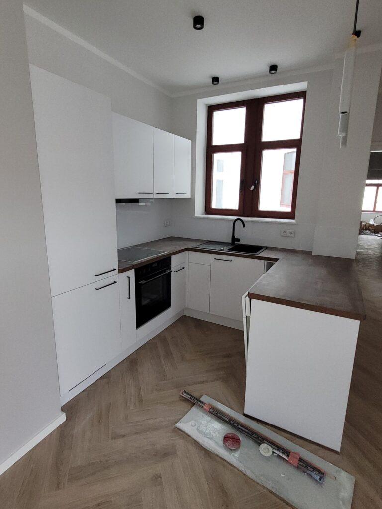 Erstbezug! Hochwertig sanierte 4-Zi-Whg. mit EBK, Balkon und Stellplatz in der Altstadt von Meißen.