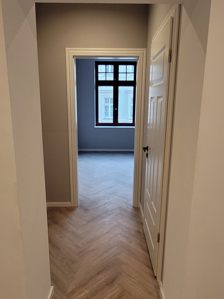 Erstbezug! Hochwertig sanierte 4-Zi-Whg. mit EBK, Balkon und Stellplatz in der Altstadt von Meißen.