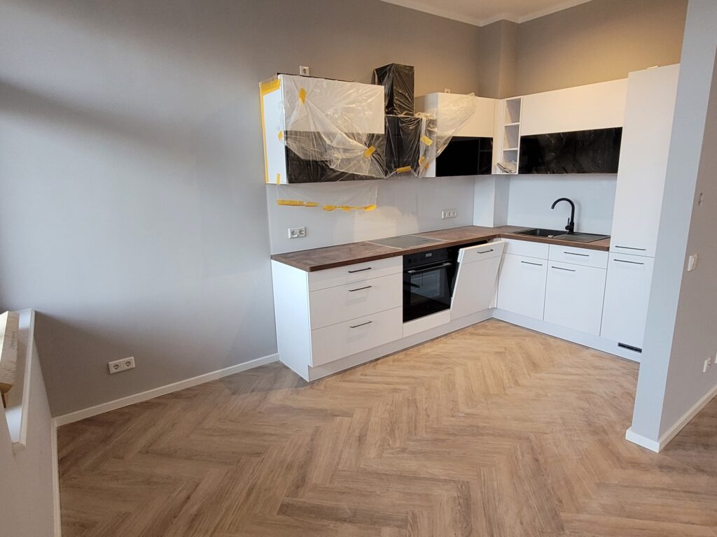 Erstbezug! Hochwertig sanierte 4-Zi-Whg. mit EBK, Balkon und Stellplatz in der Altstadt von Meißen.