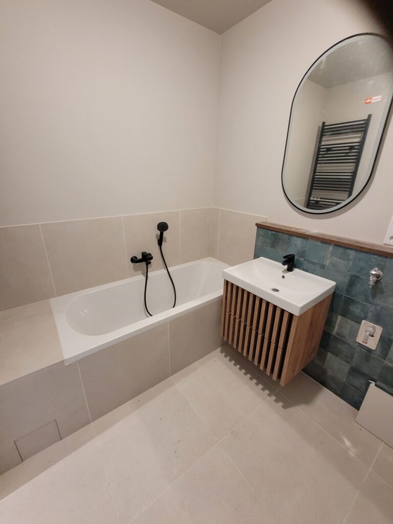 Erstbezug nach Sanierung! Schöne und hochwertige 4-Zi-Whg. mit EBK, Balkon und Stellplatz in der Altstadt von Meißen.