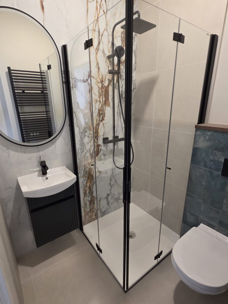 Erstbezug nach Sanierung! Schöne und hochwertige 4-Zi-Whg. mit EBK, Balkon und Stellplatz in der Altstadt von Meißen.