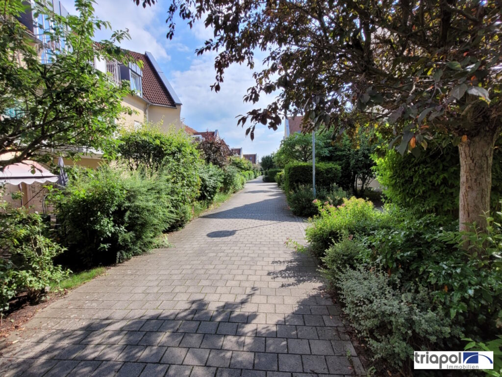 Schöne 2-Zi-Whg. mit Terrasse und kleinem Gartenanteil in ruhiger und grüner Lage von Coswig.