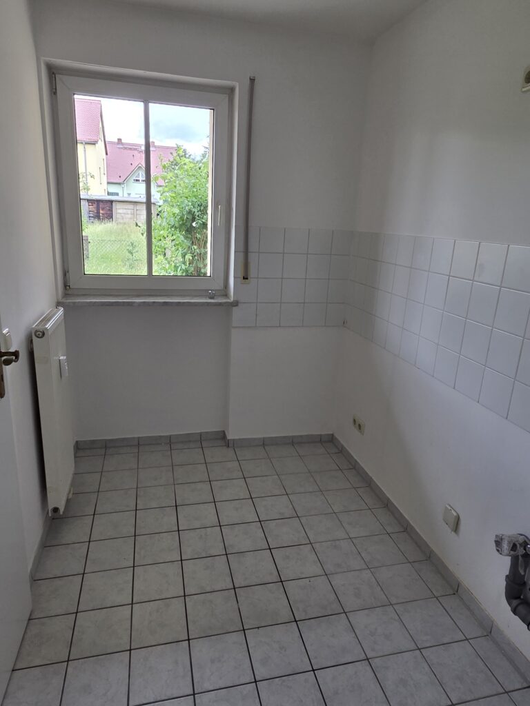 Schöne 3-Zi-Whg. mit Süd-West-Terrasse und Gartenanteil in ruhiger und grüner Lage.
